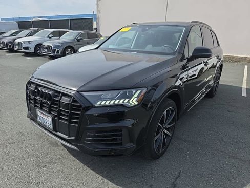 Used 2023 Audi Q7 3.0T Premium Plus w/ Premium Plus Package AWD/4WD image 2