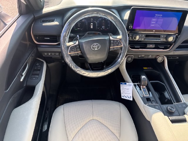 New 2026 Toyota Grand Highlander AWD Hybrid image 15