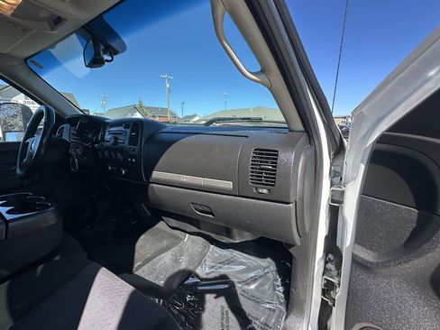 Used 2013 Chevrolet Silverado 2500 LT w/ Suspension Package, Off-Road image 11