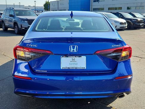Certified 2024 Honda Civic Sport image 5