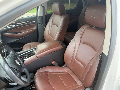 Used 2021 Buick Enclave Avenir w/ Avenir Technology Package FWD image 12