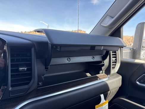 Used 2026 Chevrolet Silverado 3500 LT w/ Leather Package image 41