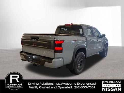 Used 2025 Nissan Frontier PRO-4X AWD/4WD image 6