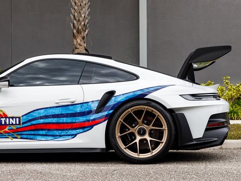 Used 2025 Porsche 911 GT3 RS image 39