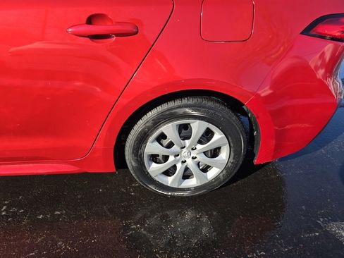 Certified 2021 Toyota Corolla LE image 4