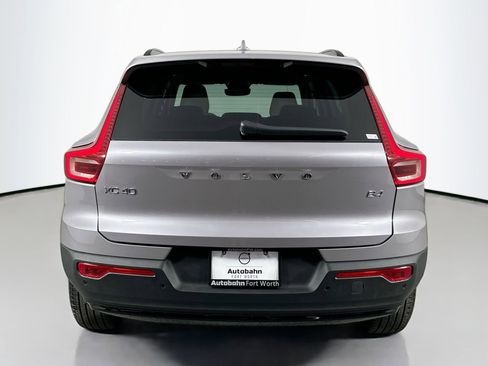 New 2026 Volvo XC40 B4 Plus w/ Protection Package Premier FWD image 6