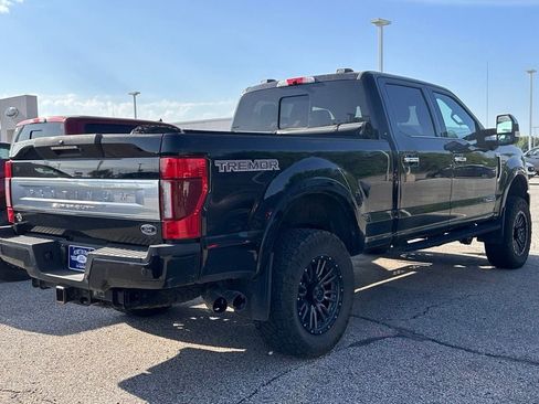 Certified 2020 Ford F350 Platinum w/ Tremor Off-Road Package AWD/4WD image 4