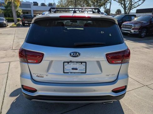 Used 2019 Kia Sorento EX image 5