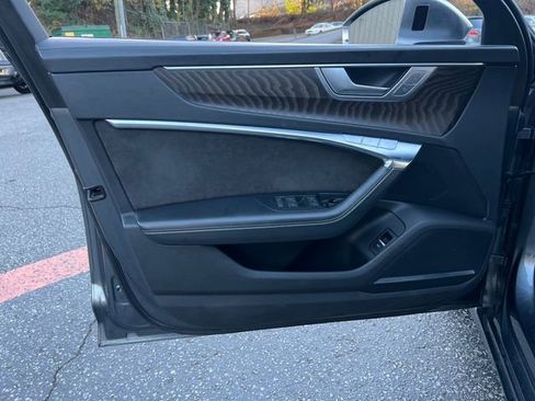 Used 2020 Audi S6 Premium Plus w/ S Sport Package image 11