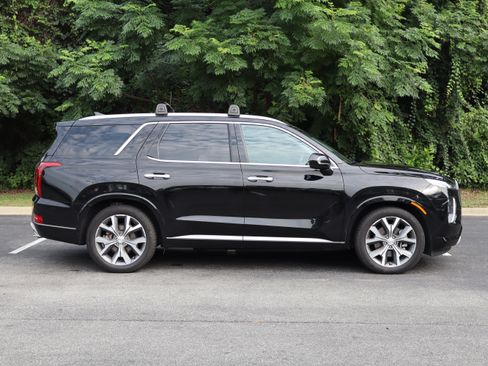 Used 2022 Hyundai Palisade Limited FWD image 10