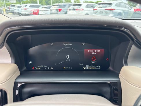 Certified 2023 Lincoln Nautilus AWD w/ Premium Package image 15