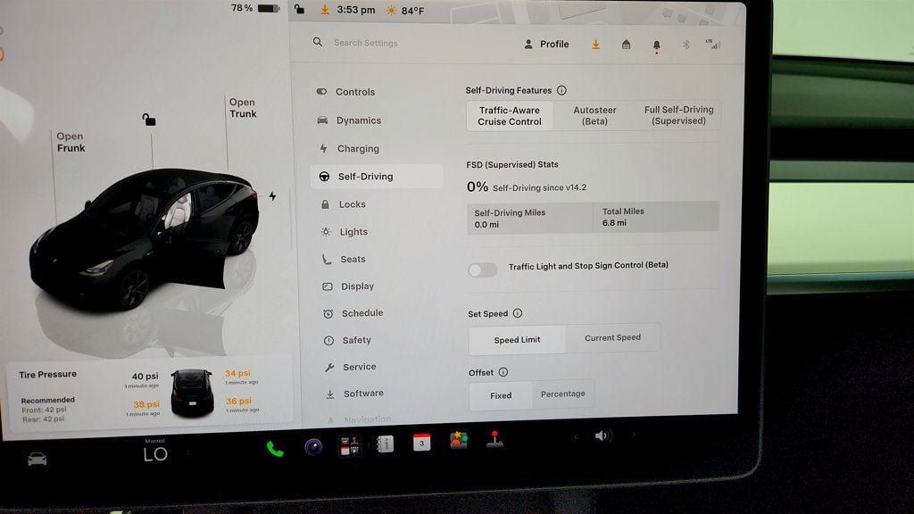 Used 2025 Tesla Model Y Long Range AWD/4WD image 19