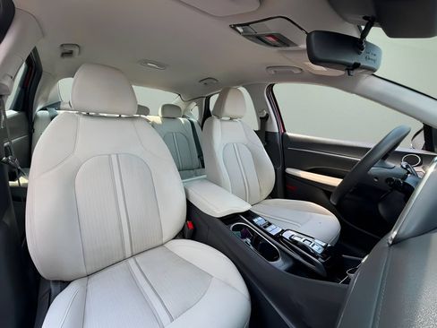Used 2023 Hyundai Sonata SEL FWD image 18