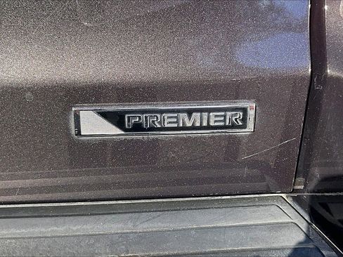 Certified 2017 Chevrolet Suburban Premier image 21