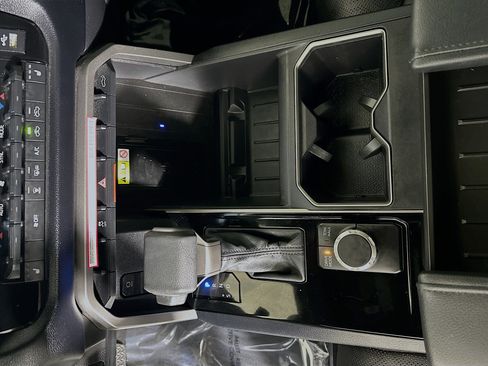 Used 2025 Toyota Tundra SR5 w/ SR5 Premium Package RWD image 22