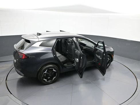 Certified 2026 Kia Sportage EX image 45