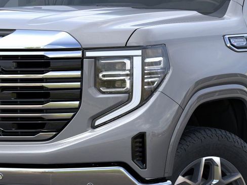 New 2026 GMC Sierra 1500 SLT image 10