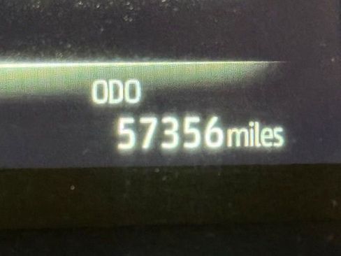 Used 2023 Toyota Highlander XLE image 24