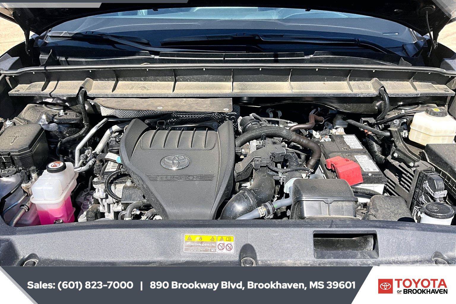 Used 2026 Toyota Highlander XLE AWD/4WD image 8