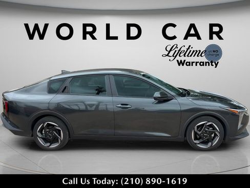 Used 2025 Kia K4 EX FWD image 8