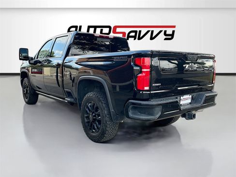 Used 2025 Chevrolet Silverado 2500 LTZ w/ Trail Boss Package image 5