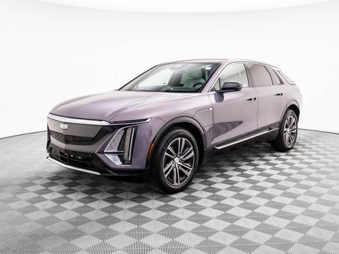 New 2026 Cadillac Lyriq Luxury image 3