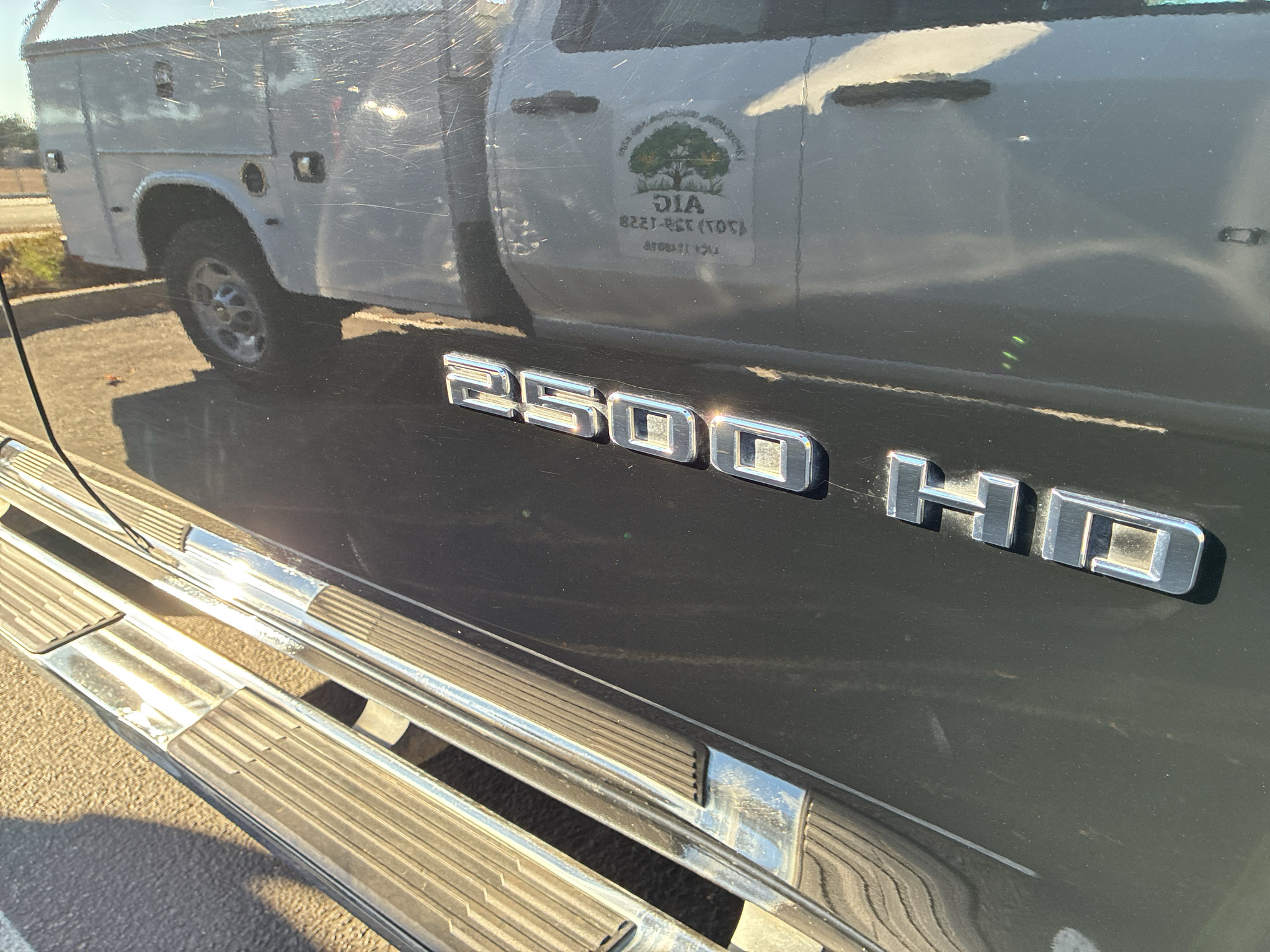 Used 2024 Chevrolet Silverado 2500 LTZ w/ LTZ Plus Package AWD/4WD image 7