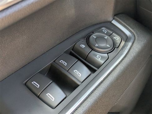 Used 2023 GMC Sierra 1500 SLT image 28