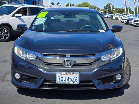 Used 2017 Honda Civic EX-T image 2