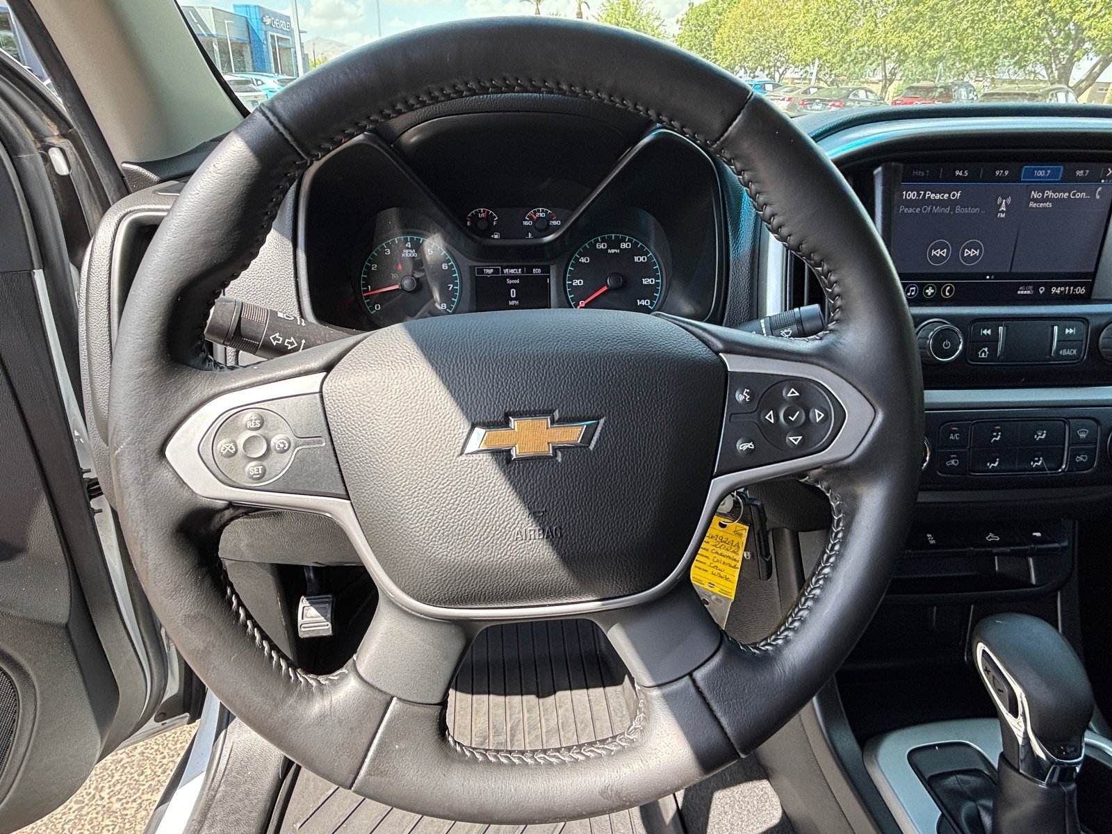 Used 2022 Chevrolet Colorado LT RWD image 12