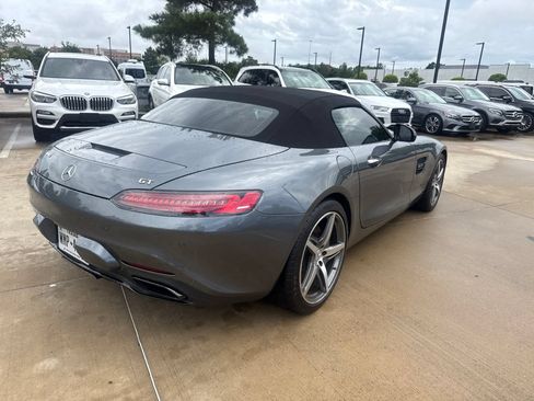 Used 2018 Mercedes-Benz AMG GT Roadster image 4