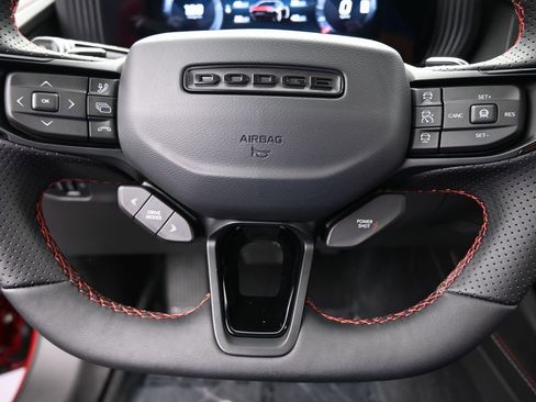 Used 2025 Dodge Charger R/T w/ Sun & Sound Package image 34