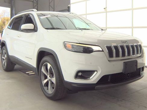 Used 2019 Jeep Cherokee Limited w/ Technology Group AWD/4WD image 5