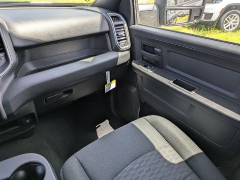 Used 2026 RAM 2500 Warlock AWD/4WD image 15