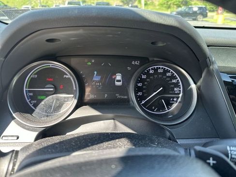Certified 2022 Toyota Camry XSE w/ Cold Weather Package FWD image 11