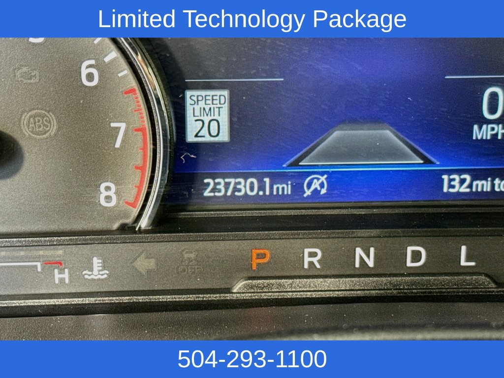 Used 2024 Ford Explorer Limited w/ Limited Technology Package RWD image 14