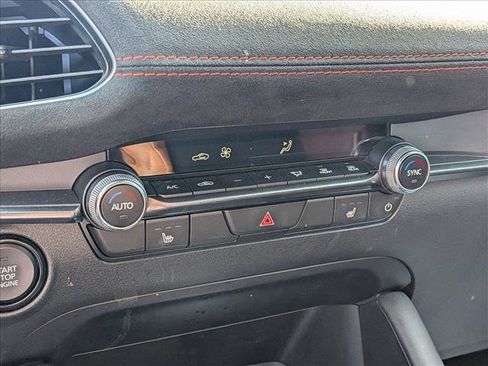 Used 2024 MAZDA MAZDA3 s image 16