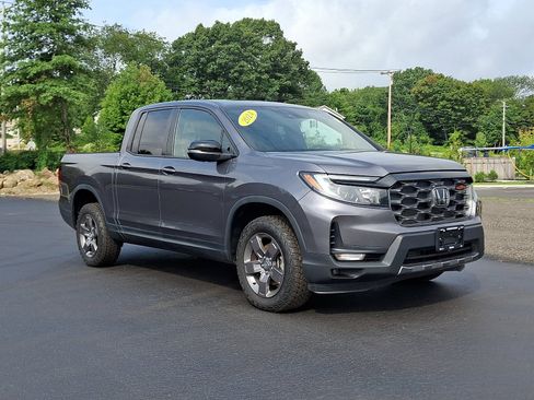 Used 2024 Honda Ridgeline TrailSport image 1