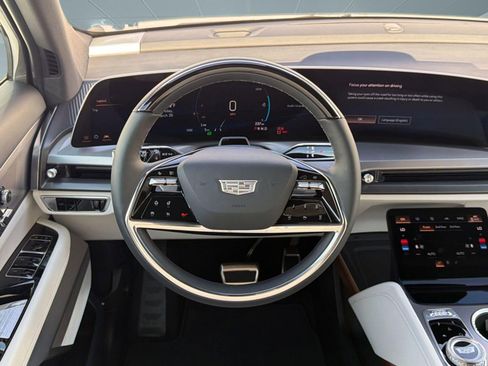 New 2026 Cadillac Vistiq Luxury AWD/4WD image 27