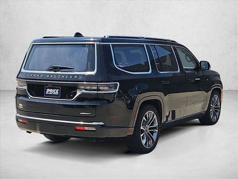 Used 2023 Jeep Grand Wagoneer Series III AWD/4WD image 5