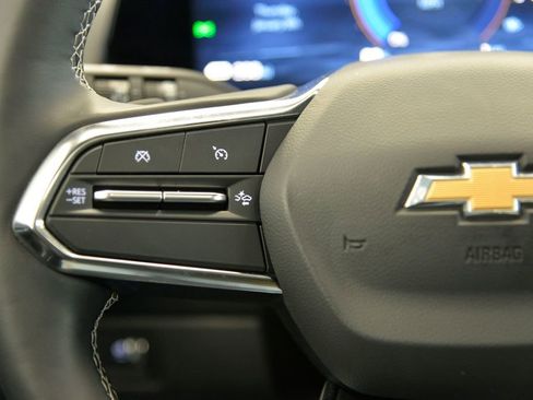 Used 2024 Chevrolet Equinox EV LT image 22