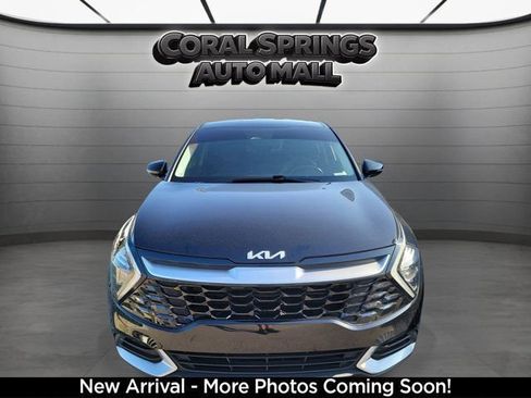 Certified 2023 Kia Sportage EX FWD image 2