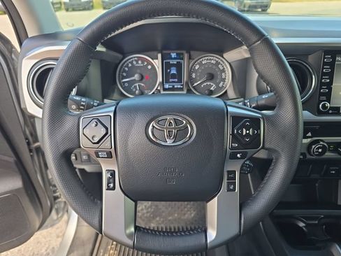 Used 2023 Toyota Tacoma SR5 RWD image 23