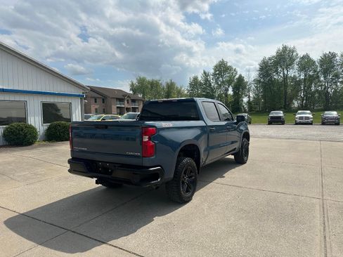 Used 2024 Chevrolet Silverado 1500 Custom Trail Boss AWD/4WD image 8