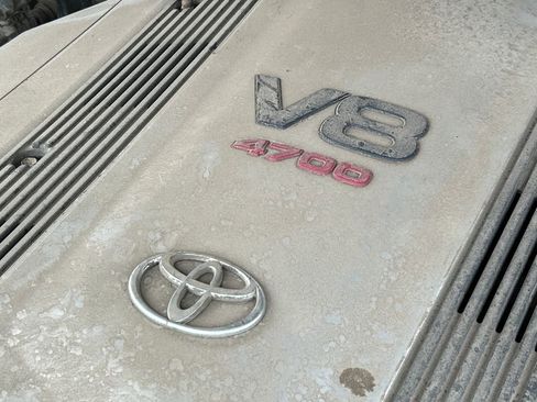 Used 2000 Toyota Land Cruiser Base image 27