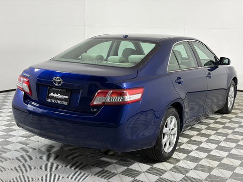 Used 2010 Toyota Camry LE image 5