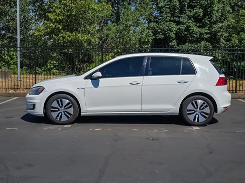 Used 2015 Volkswagen e-Golf SEL Premium FWD image 6