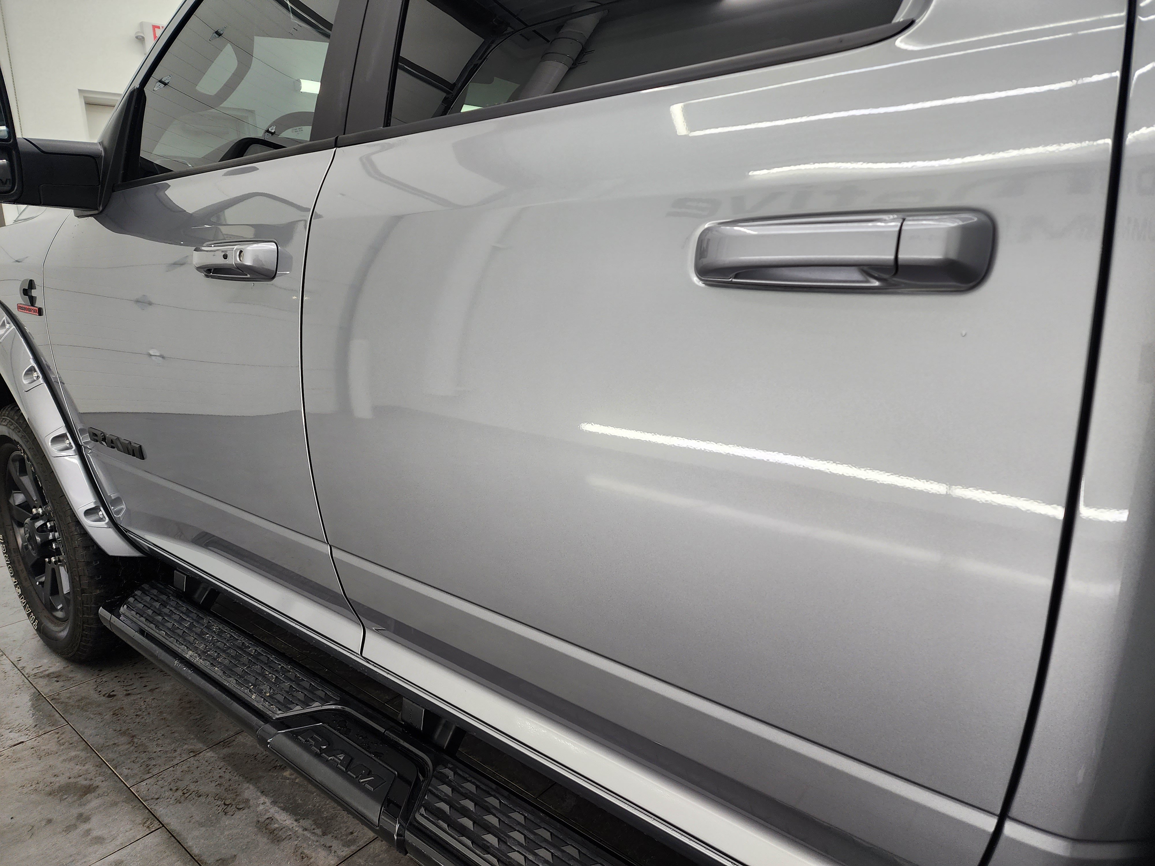 Used 2024 RAM 2500 Laramie w/ Night Edition AWD/4WD image 31