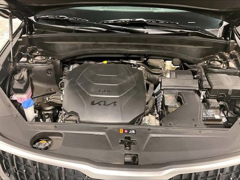 Used 2025 Kia Telluride LX FWD image 30