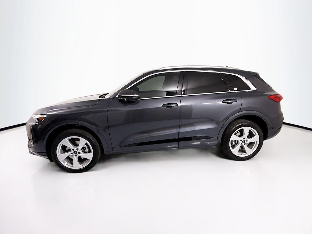 Used 2026 Audi Q5 Premium Plus AWD/4WD image 8